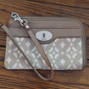 Fossil clutch